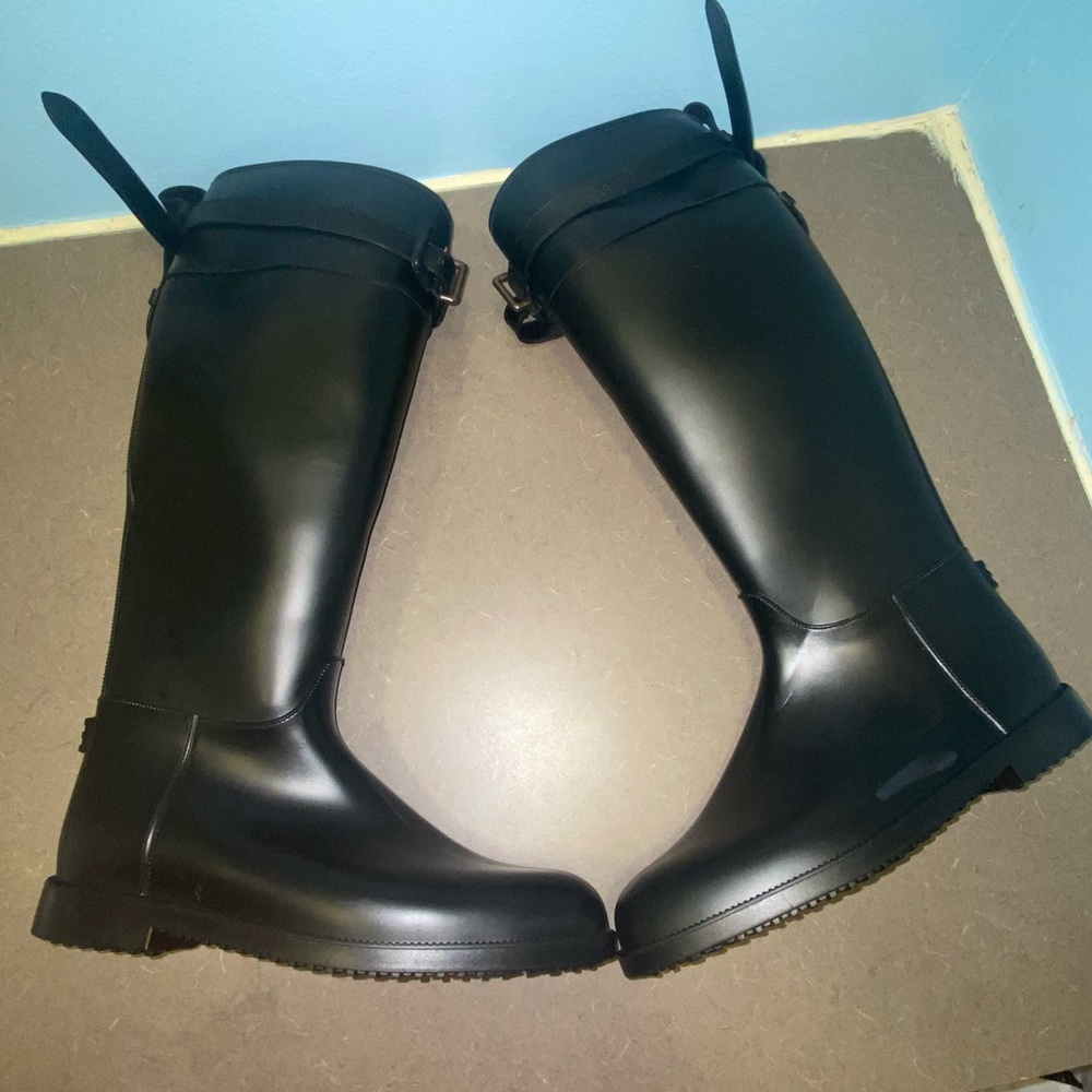 Black Burberry Rain Boots, size 41, Amazing condition, unboxed